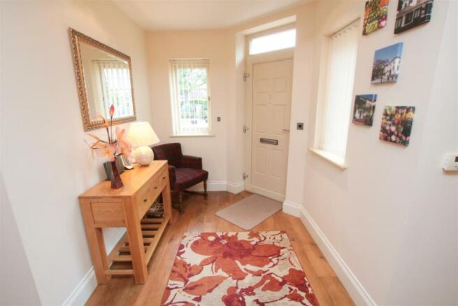 BEAUTIFUL OPEN HALL