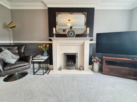 4 bed Detached for sale Image 4