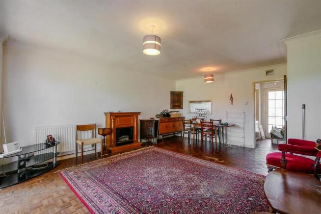 Living/Dining Room