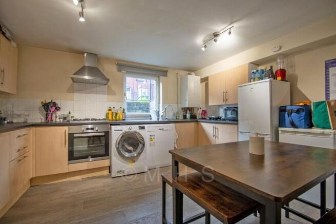 7 bed Terraced for sale Image 4