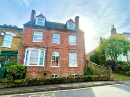 4, Beadles Lane, Oxted RH8 9JJ