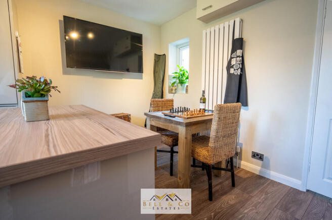 3 bed Semi-Detached for sale Image 7