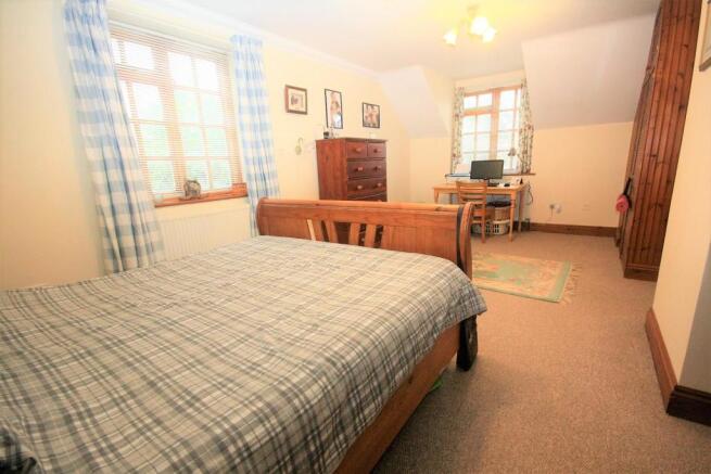 BEDROOM 1