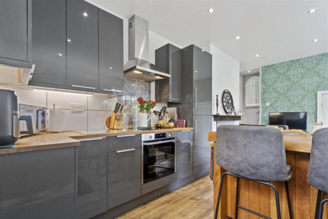 3 bed End of Terrace for sale Image 6