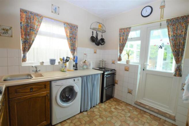 362 Wellington Road South kit.JPG