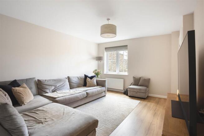 2 bed Semi-Detached for sale Image 7