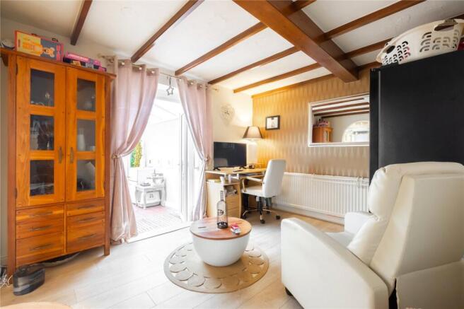 3 bed Semi-Detached for sale Image 8