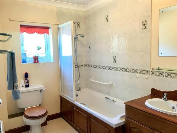 Photo 9
