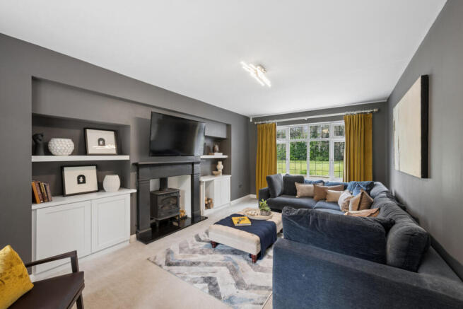 6 bed Detached for sale Image 10