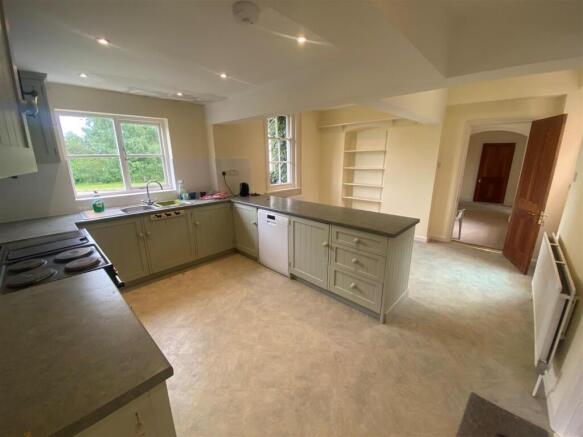 IMG_8747 - Kitchen.jpg