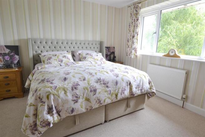 bedroom 2.2.jpg