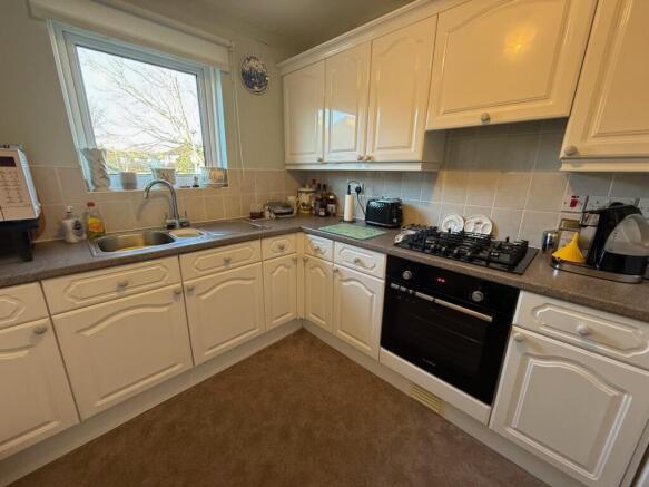 2 bed Flat for sale Image 9