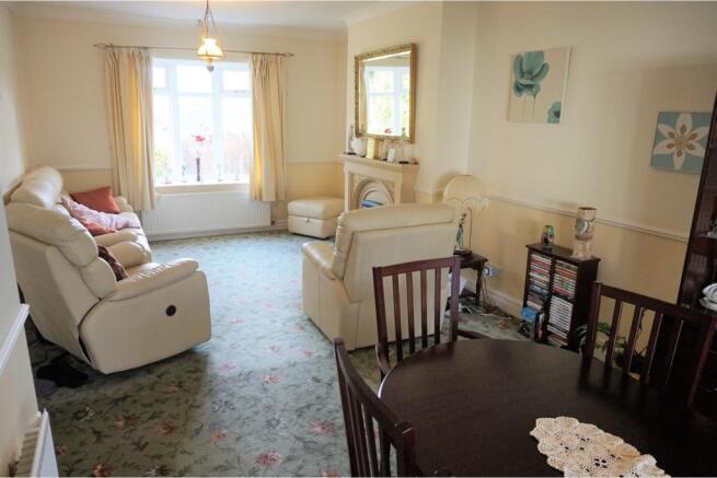Lounge/Dining Room