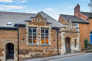 6, London Road, Oakham LE15 9TJ