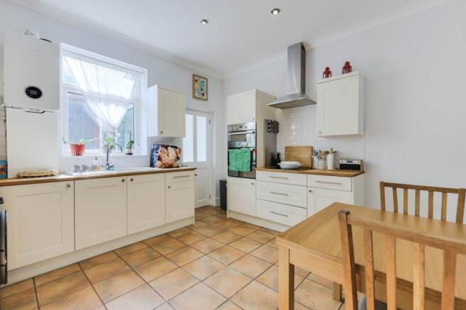 4 bed Terraced for sale Image 4