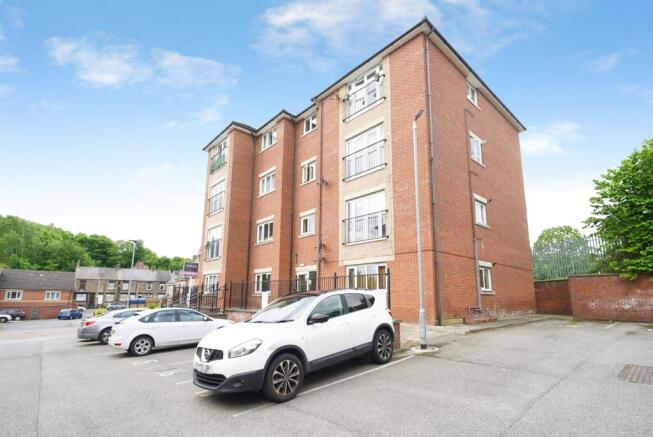 2 bed Apartment for sale Image 11