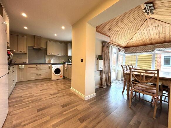 Kitchen (1)