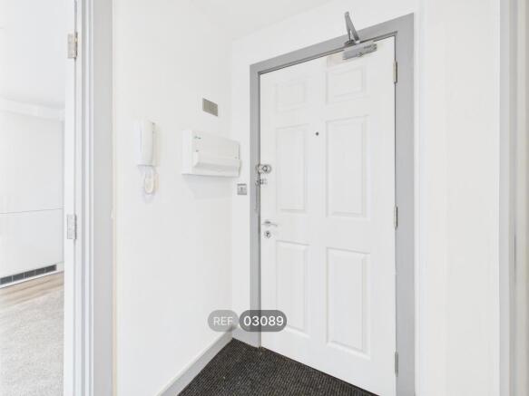 1 bed Apartment to rent Image 10