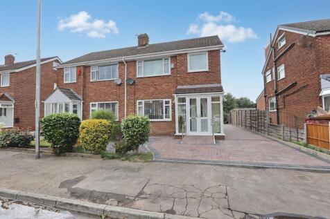Peveril Close, Whitefield, M45