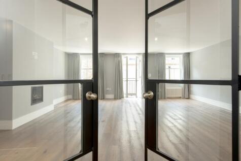 Clabon Mews London SW1X