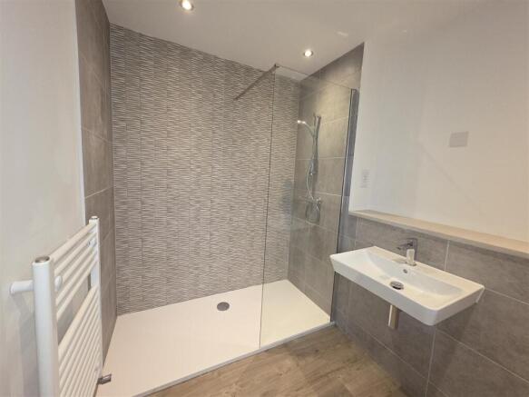 3 bed Detached Bungalow for sale Image 6
