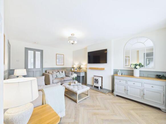 3 bed Semi-Detached for sale Image 5
