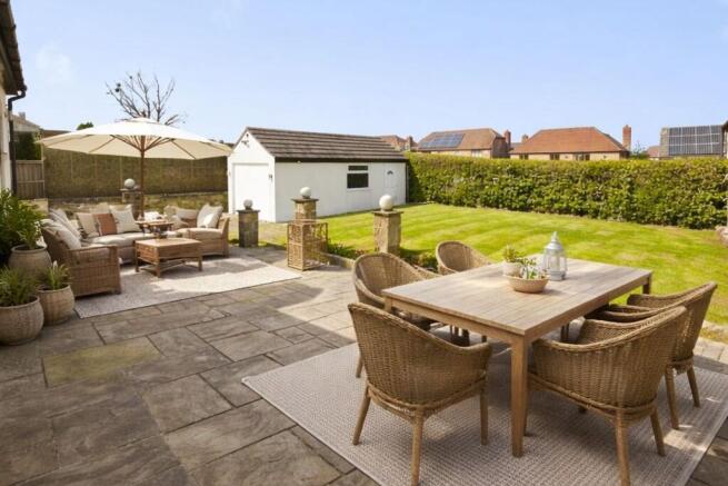 4 bed Detached for sale Image 6