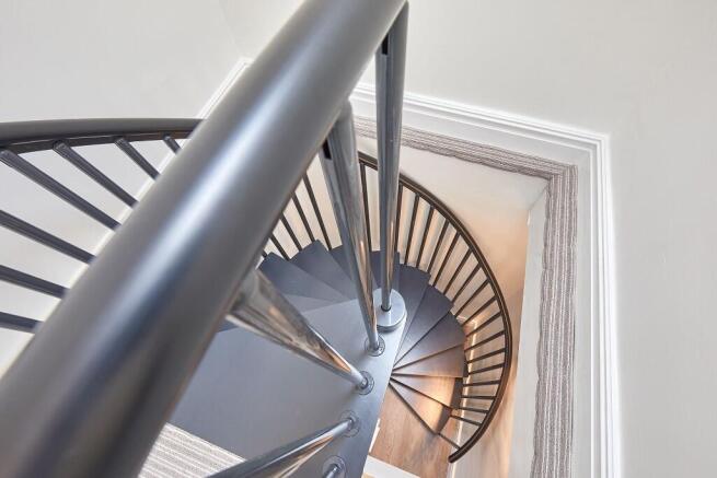 2 bed Semi-Detached for sale Image 9