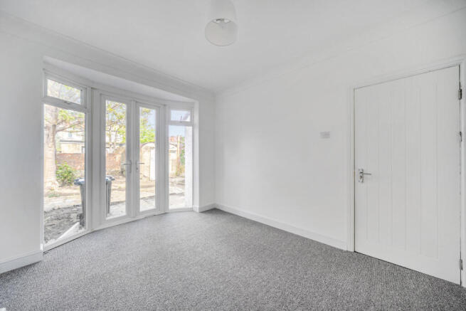 1447162-9-69e0eb4...