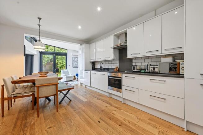 49 Gondar Gardens London NW6 1EP 10