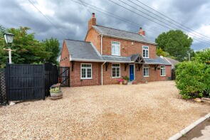 Homefields, Water Gate, Quadring, Spalding PE11 4PZ