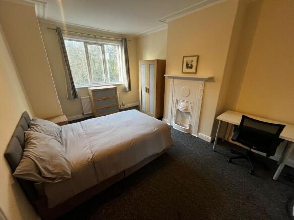 5 bed Terraced to rent Image 6
