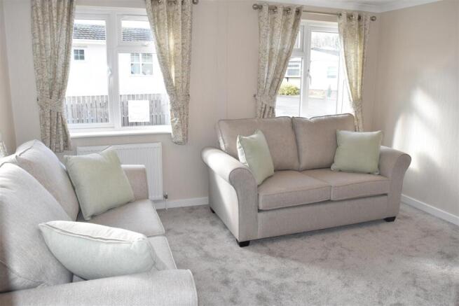 2 bed Park Home for sale Image 8