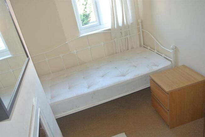 Albert Street41-bed3