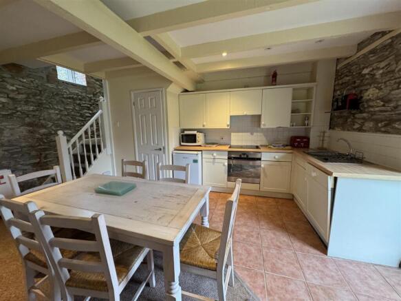 Kitchen.JPG
