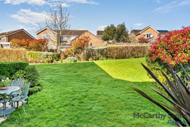 2 bed Apartment for sale Image 11