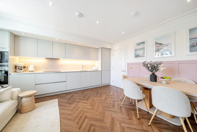 Kitchen/Dining