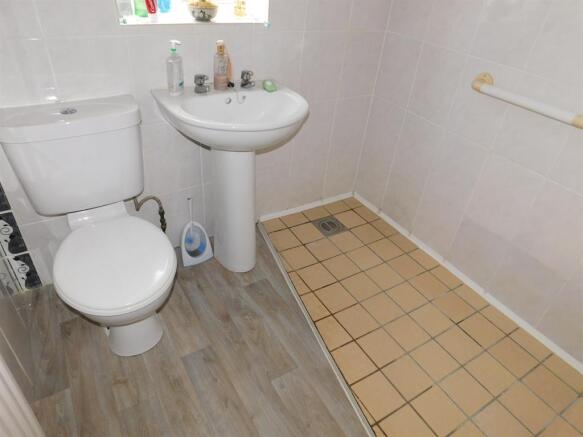 shower room 2