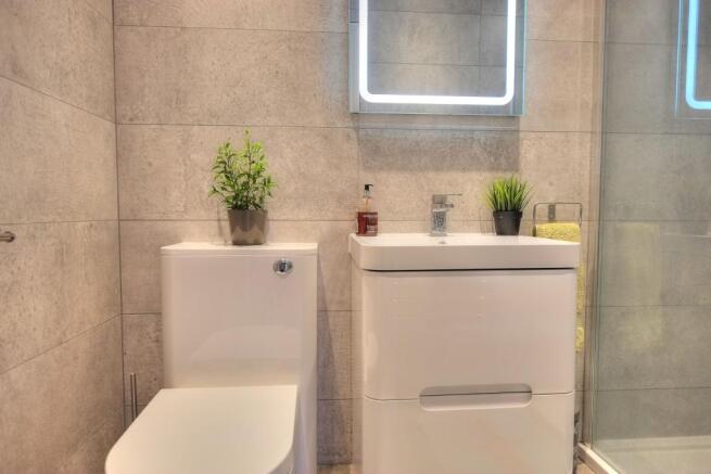 Master En-suite
