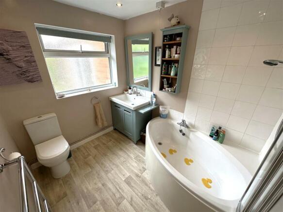 Bathroom 106
