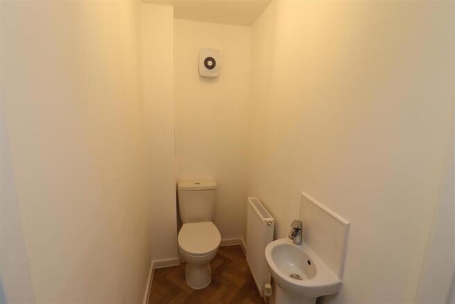 2 bed House for sale Image 4