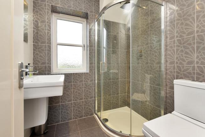 ENSUITE SHOWER ROOM