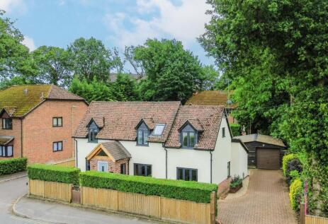 Sandy Lane, Church Crookham, Fleet