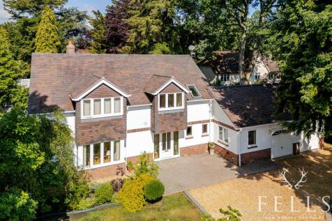 Wimborne Road East, Ferndown, BH22