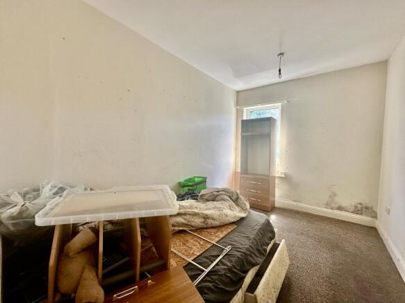 2 bed Flat for sale Image 6
