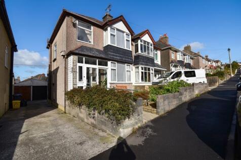 Leaholes Avenue, Okehampton, EX20