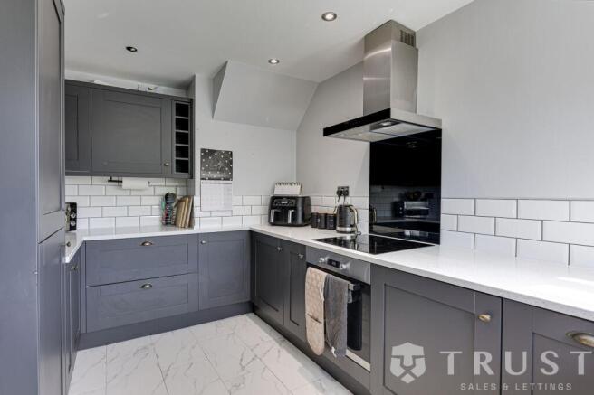 3 bed Semi-Detached for sale Image 5