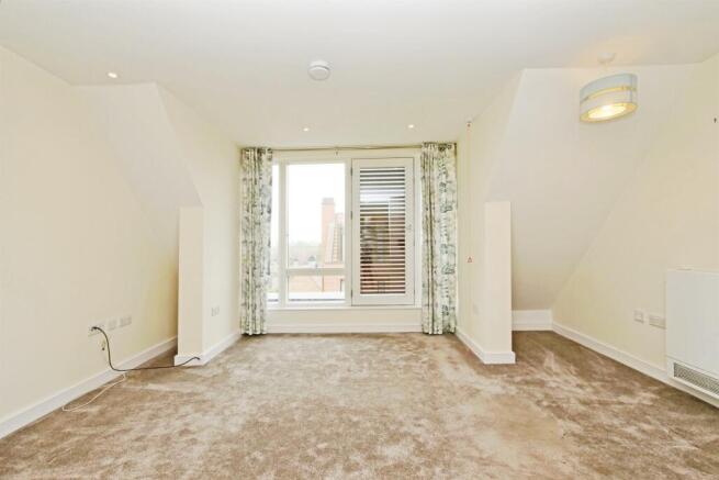 1 bed Flat for sale Image 6