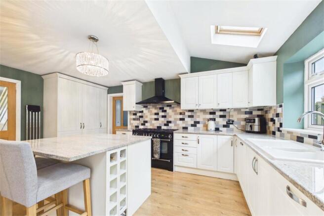 Kitchen Family Room