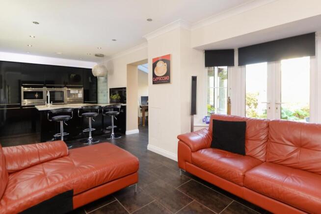 Kitchen/Snug